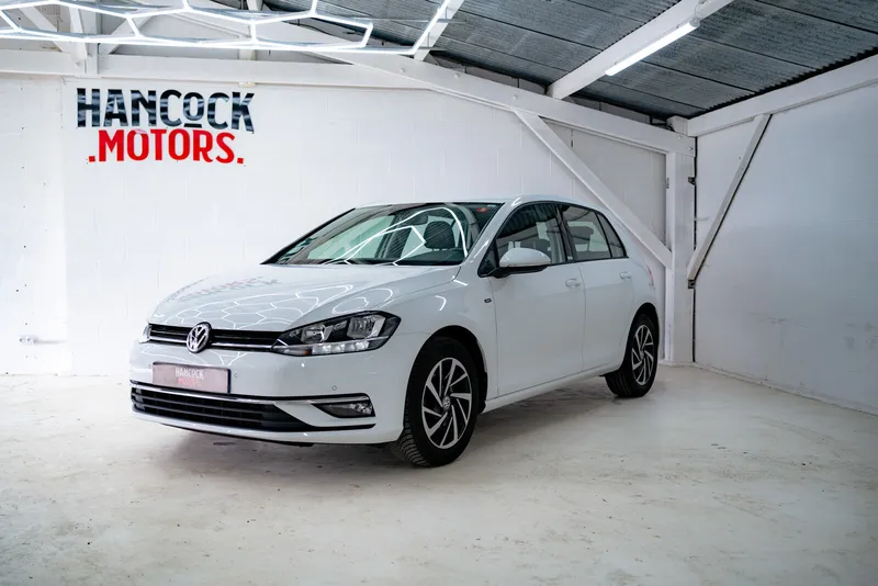 VW Golf 7 Blanc — livré par Hancock Motors